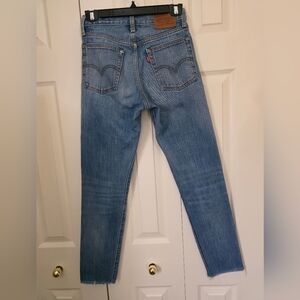 Levi’s White Oak Cone Denim Wedgie Icon Button Fly Raw Hem Jeans 24